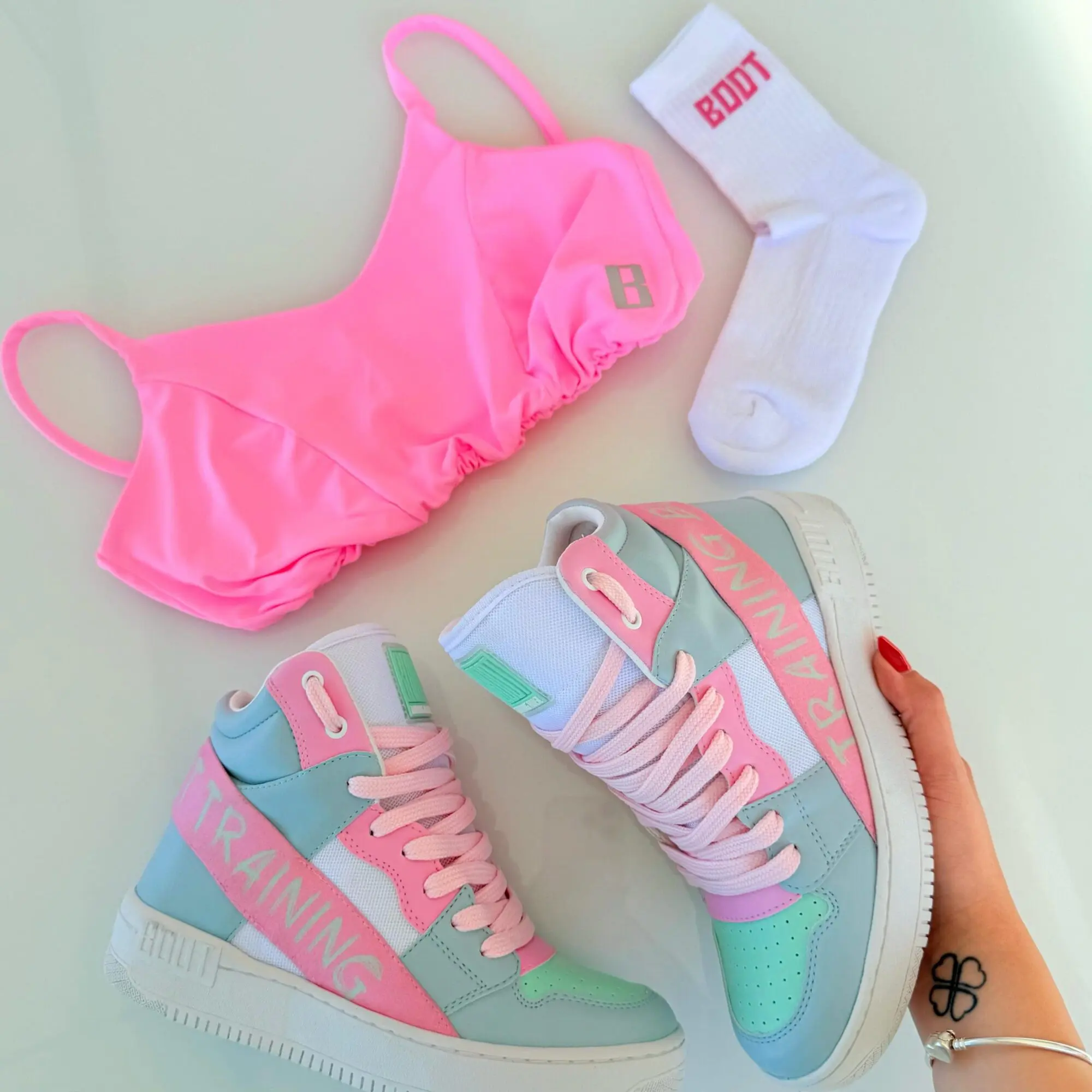 KIT: BOOT + TOP + MEIA - Imagem 1